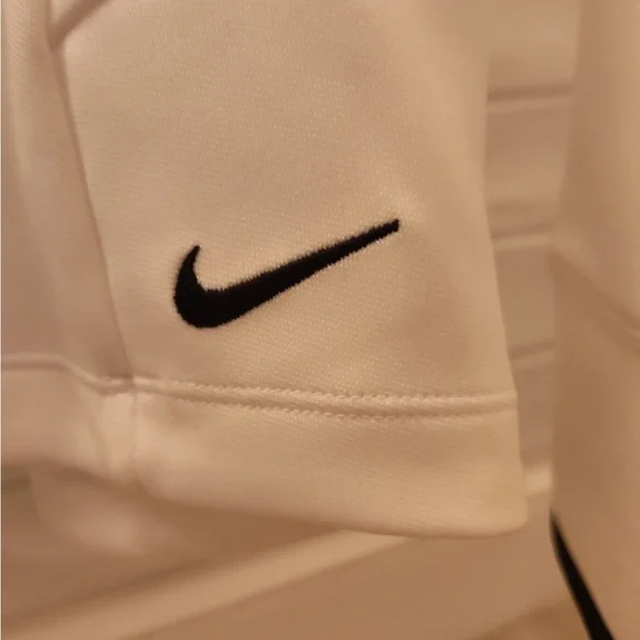 Nike White Top with Red Diet Coke Logo - Picture 3 of 5